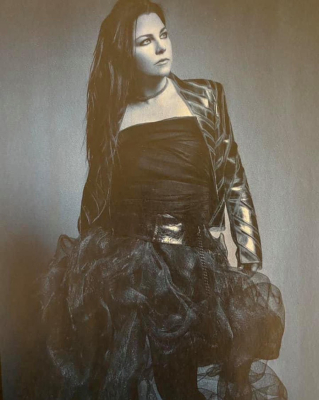 Keywords: amy lee,amy photos,amy pic,evanescence,evanescence pics,photoshoot