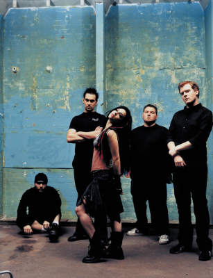 Keywords: Fallen,amy lee,amy photos,amy pic,going under,bring me to life,my immortal