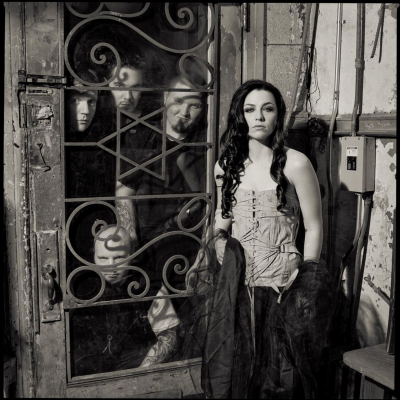 Click to view full size image
==============
Keywords: Fallen,amy lee,amy photos,amy pic,going under,bring me to life,my immortal Keywords: Fallen,amy lee,amy photos,amy pic,going under,bring me to life,my immortal