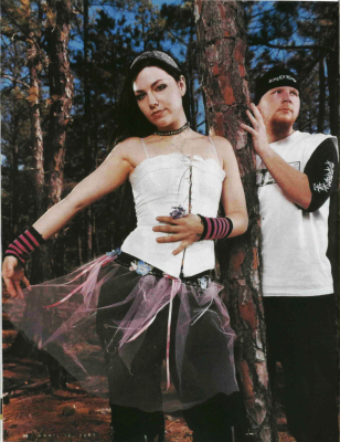 Keywords: Fallen,amy lee,amy photos,amy pic,going under,bring me to life,my immortal