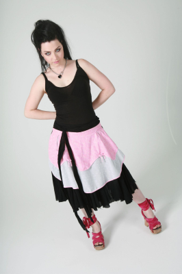 2587E8_28329~2.jpg