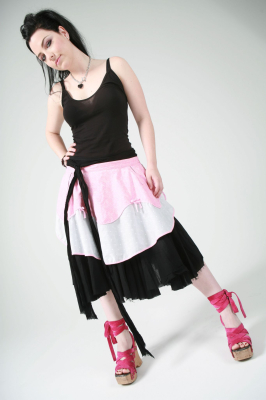 2587E8_28529~1.jpg