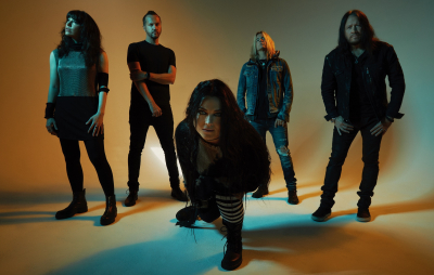 Keywords: amy lee,amy photos,amy pic,evanescence,evanescence pics,photoshoot