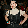 amy-lee-front-row-at-anna-sui-spring-2008-collection-during-v0-fuqeqwg5xw9e1_jpg.png