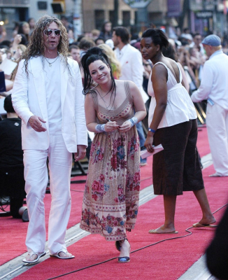 Keywords: amy lee,evanescence,17th annual much music video awards,much music video awards,mmva,red carpet,2006