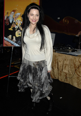 Click to view full size image
==============
Keywords: amy lee,evanescence,49th annual grammy nominations,grammy nominations,music box,red carpet,2006 Keywords: amy lee,evanescence,49th annual grammy nominations,grammy nominations,music box,red carpet,2006