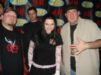 Click to view full size image
==============
Keywords: amy lee,evanescence,jingle ball,jingle ball 2006,hm artist gift lounge,gift lounge,2006 Keywords: amy lee,evanescence,jingle ball,jingle ball 2006,hm artist gift lounge,gift lounge,2006