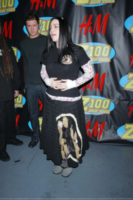 Click to view full size image
==============
Keywords: amy lee,evanescence,jingle ball,jingle ball 2006,hm artist gift lounge,gift lounge,2006 Keywords: amy lee,evanescence,jingle ball,jingle ball 2006,hm artist gift lounge,gift lounge,2006