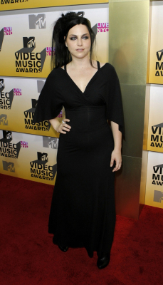 Keywords: amy lee,evanescence,mtv video music awards 2006,mtv video music awards,red carpet,2006