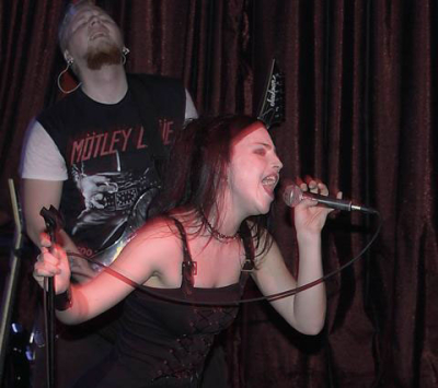 Click to view full size image
==============
Keywords: amy lee,amy photos,amy pic,evanescence,evanescence pics,fallen Keywords: amy lee,amy photos,amy pic,evanescence,evanescence pics,fallen