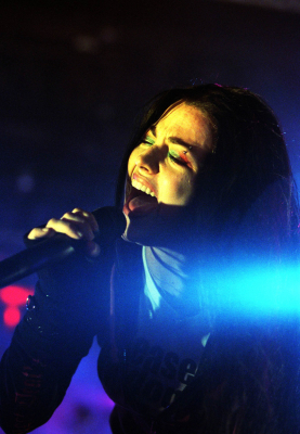 Click to view full size image
==============
Keywords: amy lee,amy photos,amy pic,evanescence,evanescence pics,fallen Keywords: amy lee,amy photos,amy pic,evanescence,evanescence pics,fallen