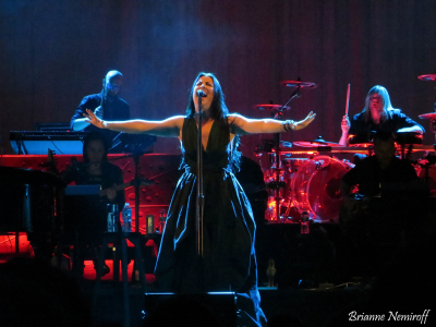 Evanescence-2-of-3.jpg