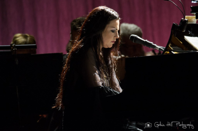 Click to view full size image
==============
Evanescence-1.jpg Evanescence-1.jpg