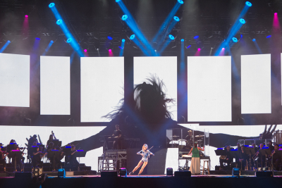 Lindsey-Stirling_MR_082418-_2.jpg