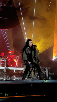 Evanescence_Live_in_Queretaro_Mexico_PulsoPNG_2023_by_Lovelyamy_287829.jpg