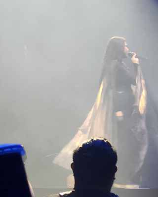 Click to view full size image
==============
Keywords: London,Canada,Life Place,amy lee,amy photos,concert,evanescence,evanescence pics,live Keywords: London,Canada,Life Place,amy lee,amy photos,concert,evanescence,evanescence pics,live