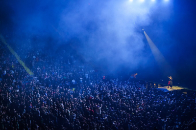 Click to view full size image
==============
Keywords: amy lee,amy photos,evanescence,gallery Keywords: amy lee,amy photos,evanescence,gallery
