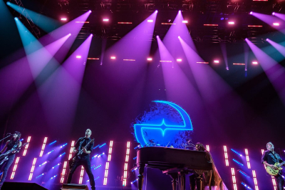 Click to view full size image
==============
Keywords: Winnipeg,amy lee,amy photos,evanescence,gallery,live,shows Keywords: Winnipeg,amy lee,amy photos,evanescence,gallery,live,shows