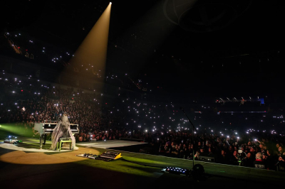 Click to view full size image
==============
Keywords: Winnipeg,amy lee,amy photos,evanescence,gallery,live,shows Keywords: Winnipeg,amy lee,amy photos,evanescence,gallery,live,shows