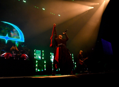 Keywords: rogers place,amy lee,amy photos,amy pic,evanescence,evanescence pics,shows,live,tour