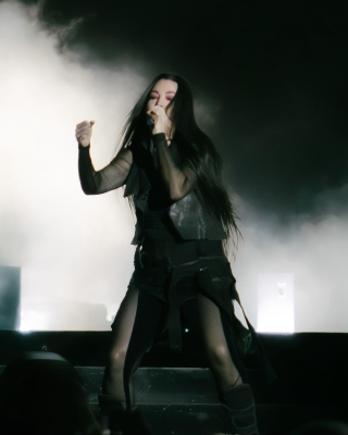 Click to view full size image
==============
Keywords: amy lee,amy photos,concert,evanescence,Australia Keywords: amy lee,amy photos,concert,evanescence,Australia
