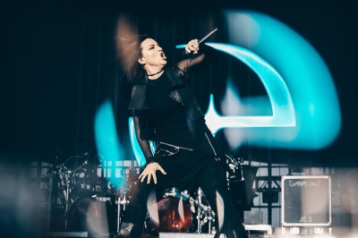 Keywords: Evanescence,Amy Lee,Who Will You Follow,Sanctuary,Sick New World,Sick New World 2026,Las Vegas,live debut,Evanescence live,rock music,alternative rock,metal,concert,new music,band update