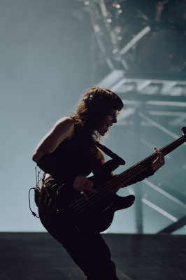 Click to view full size image
==============
Keywords: Amy Lee,Evanescence,Tour,World Tour,Flordia,Like You Keywords: Amy Lee,Evanescence,Tour,World Tour,Flordia,Like You