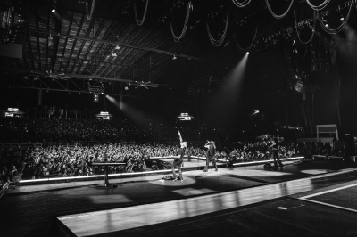 Click to view full size image
==============
Keywords: Amy Lee,Evanescence,Tour,World Tour,Flordia,Like You Keywords: Amy Lee,Evanescence,Tour,World Tour,Flordia,Like You