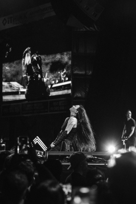 Click to view full size image
==============
Keywords: Amy Lee,Evanescence,Tour,World Tour,Flordia Keywords: Amy Lee,Evanescence,Tour,World Tour,Flordia