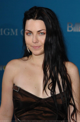 Keywords: amy lee,amy photos,gallery,live,awards,evanescence