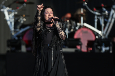 Keywords: amy lee,amy photos,evanescence,live,shows,tour