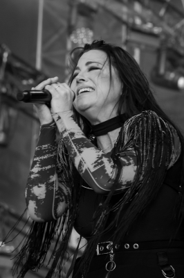 Click to view full size image
==============
Keywords: amy lee,amy photos,evanescence,live,shows,tour Keywords: amy lee,amy photos,evanescence,live,shows,tour