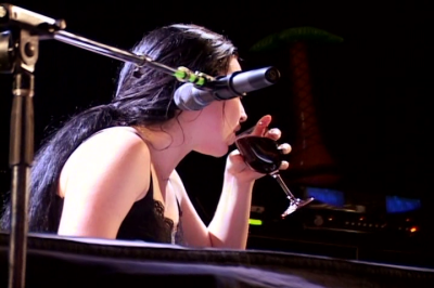 Click to view full size image
==============
amyleefans101041.png amyleefans101041.png