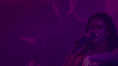 Click to view full size image
==============
amyleefans06271.png amyleefans06271.png