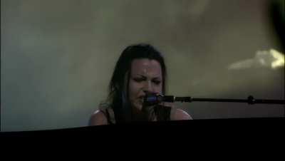 Click to view full size image
==============
amyleefans17071.png amyleefans17071.png