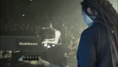 Click to view full size image
==============
amyleefans17521.png amyleefans17521.png