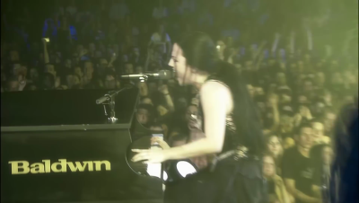 Click to view full size image
==============
amyleefans17941.png amyleefans17941.png