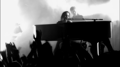Click to view full size image
==============
amyleefans20191.png amyleefans20191.png