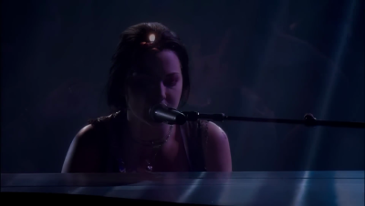 Click to view full size image
==============
amyleefans32671.png amyleefans32671.png