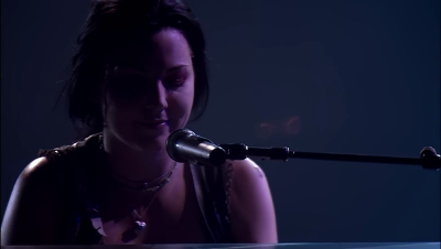 Click to view full size image
==============
amyleefans32761.png amyleefans32761.png