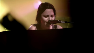 Click to view full size image
==============
amyleefans36631.png amyleefans36631.png