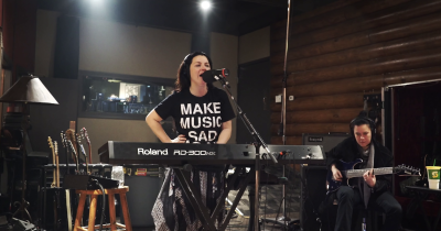 Keywords: amy lee,amy photos,amy pic,evanescence,evanescence pics,The Bitter Truth