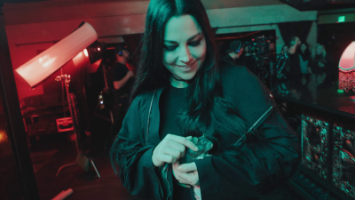 Click to view full size image
==============
amyleefans08581.png amyleefans08581.png