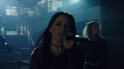 Click to view full size image
==============
amyleefans01891.png amyleefans01891.png