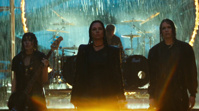 Keywords: amy lee,amy photos,amy pic,fight like a girl,flag