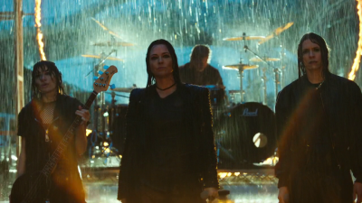 Keywords: amy lee,amy photos,amy pic,fight like a girl,flag