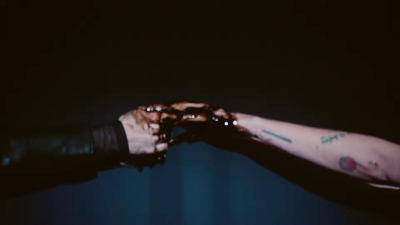 Click to view full size image
==============
Keywords: amy lee,amy photos,amy pic,evanescence,evanescence pics,halsey,hand that feeds,music video Keywords: amy lee,amy photos,amy pic,evanescence,evanescence pics,halsey,hand that feeds,music video