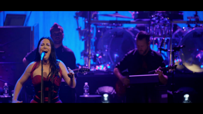 Click to view full size image
==============
amyleefans01831.png amyleefans01831.png