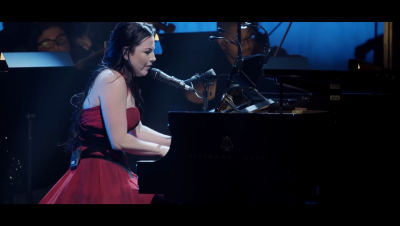 Click to view full size image
==============
amyleefans00901.png amyleefans00901.png