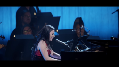 Click to view full size image
==============
amyleefans04321.png amyleefans04321.png
